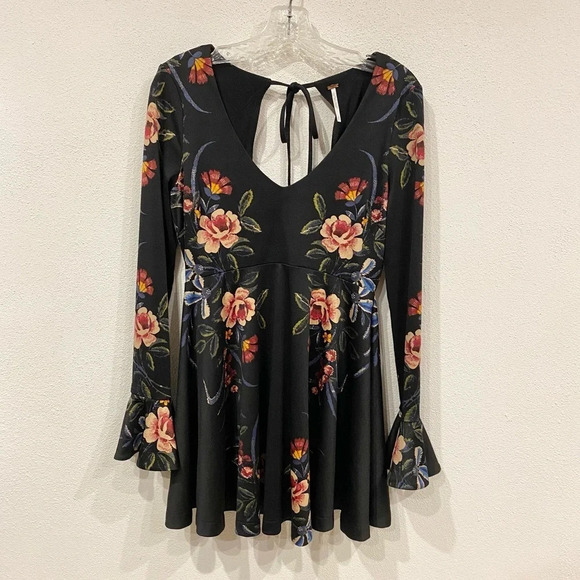 Free People Date Night Floral Dress Size XS EUC - Picture 2 of 4